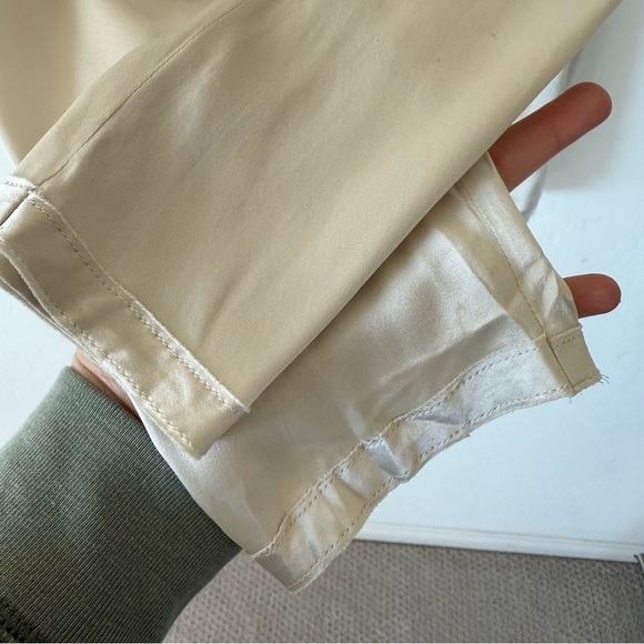 MaxMara Champagne Silk Pocket Front Button Down Blouse Top Size 10 - Picture 3 of 8